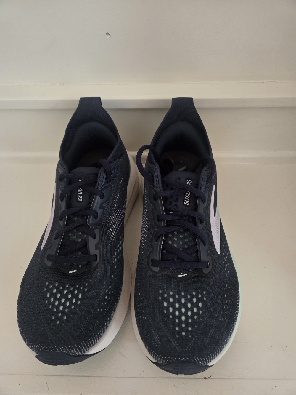 Brooks Women's Glycerin 23 Navy Spellbound/Yucca/Pink - Size 7 X Wide- Worn once